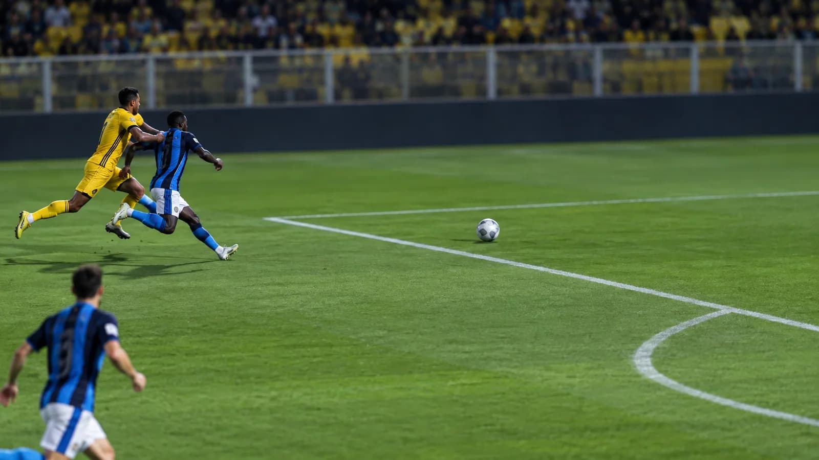 Possível expulsão para Denilson.